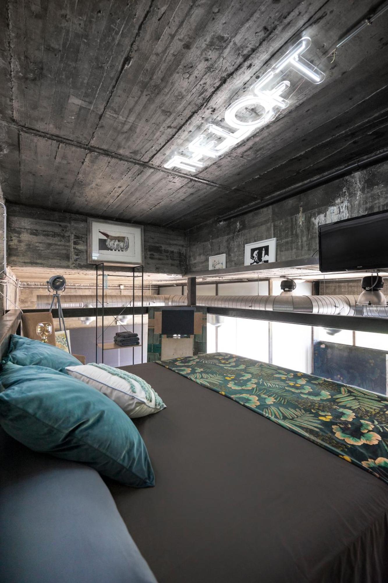 Villa The Loft - With Private Pool & Jacuzzi Corbera de Llobregat Esterno foto
